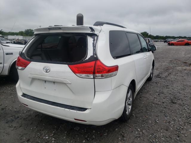 Photo 3 VIN: 5TDKK3DCXCS197592 - TOYOTA SIENNA LE 