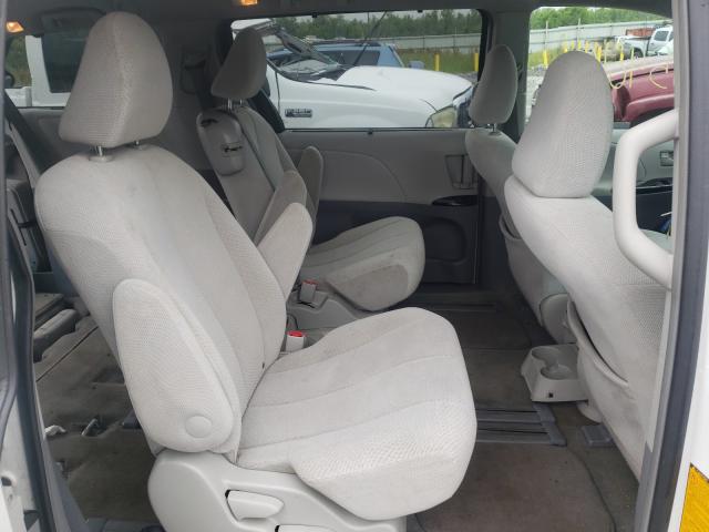 Photo 5 VIN: 5TDKK3DCXCS197592 - TOYOTA SIENNA LE 