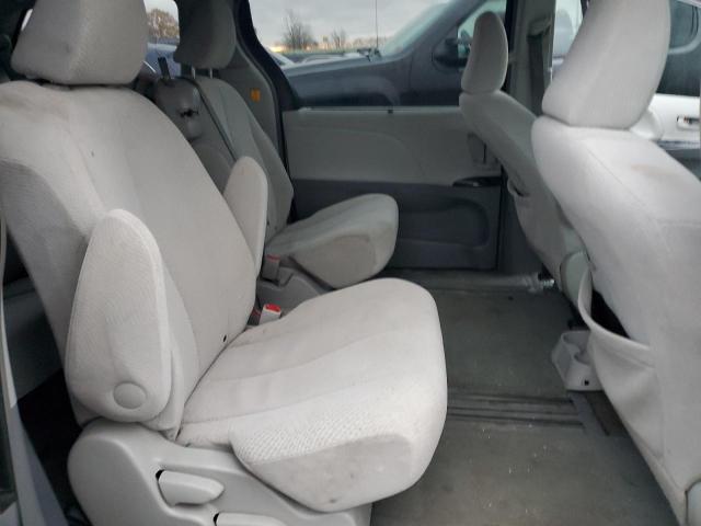 Photo 10 VIN: 5TDKK3DCXCS197690 - TOYOTA SIENNA LE 