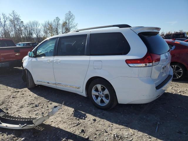 Photo 1 VIN: 5TDKK3DCXCS206260 - TOYOTA SIENNA LE 