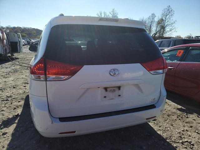 Photo 5 VIN: 5TDKK3DCXCS206260 - TOYOTA SIENNA LE 