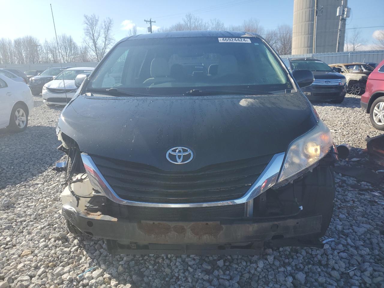 Photo 4 VIN: 5TDKK3DCXCS207117 - TOYOTA SIENNA 