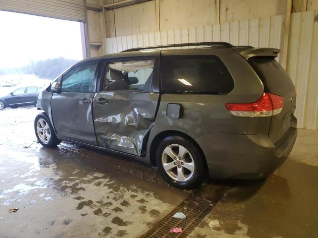 Photo 1 VIN: 5TDKK3DCXCS211636 - TOYOTA SIENNA LE 