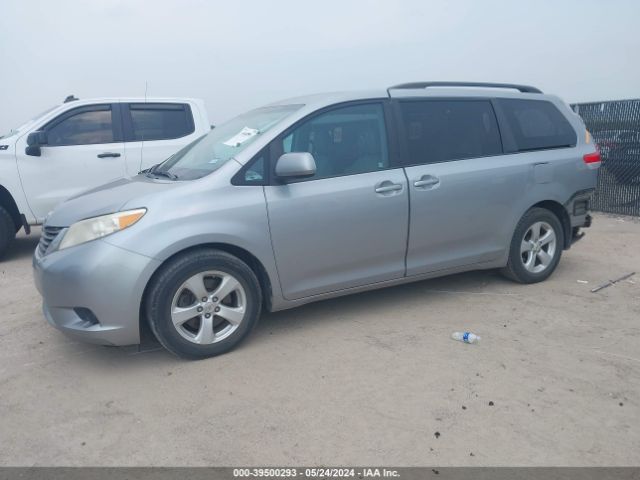 Photo 1 VIN: 5TDKK3DCXCS220434 - TOYOTA SIENNA 