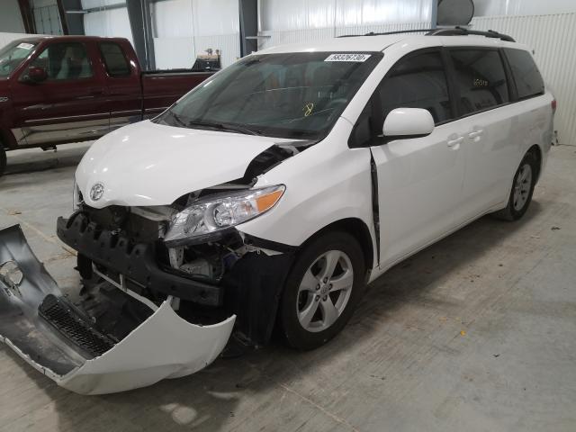 Photo 1 VIN: 5TDKK3DCXCS241011 - TOYOTA SIENNA LE 