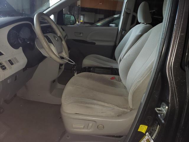 Photo 6 VIN: 5TDKK3DCXCS243857 - TOYOTA SIENNA LE 