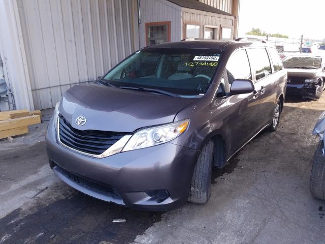 Photo 1 VIN: 5TDKK3DCXCS260528 - TOYOTA SIENNA LE 