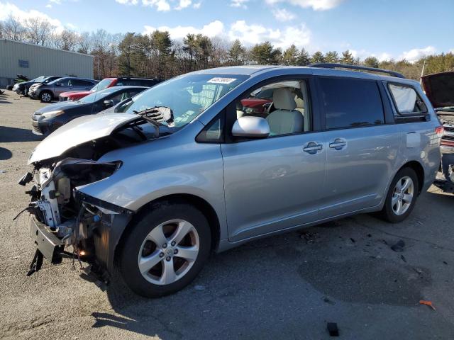 Photo 0 VIN: 5TDKK3DCXDS283499 - TOYOTA SIENNA LE 