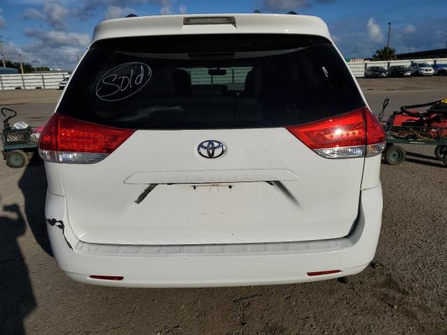 Photo 5 VIN: 5TDKK3DCXDS297676 - TOYOTA SIENNA LE 