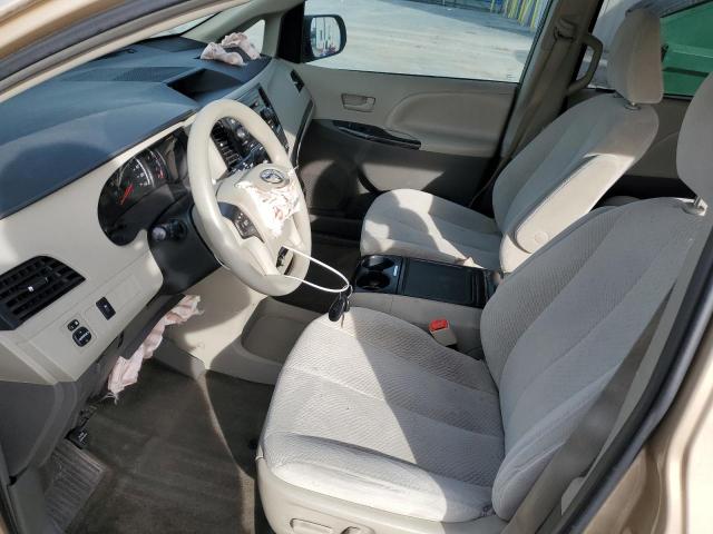 Photo 6 VIN: 5TDKK3DCXDS300401 - TOYOTA SIENNA LE 