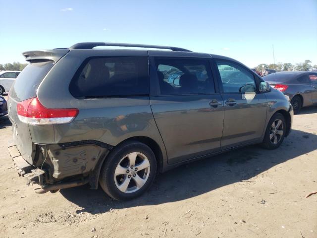 Photo 2 VIN: 5TDKK3DCXDS320454 - TOYOTA SIENNA LE 