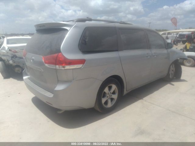 Photo 3 VIN: 5TDKK3DCXDS322429 - TOYOTA SIENNA 