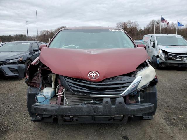 Photo 4 VIN: 5TDKK3DCXDS324889 - TOYOTA SIENNA LE 