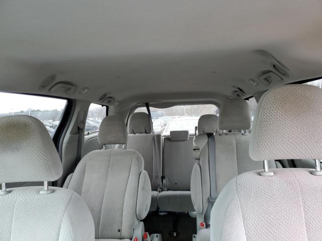 Photo 9 VIN: 5TDKK3DCXDS324889 - TOYOTA SIENNA LE 