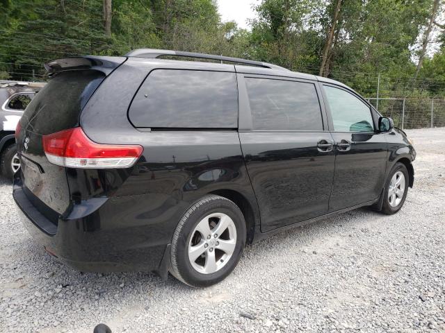 Photo 2 VIN: 5TDKK3DCXDS383425 - TOYOTA SIENNA LE 