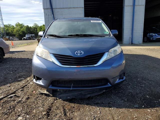 Photo 4 VIN: 5TDKK3DCXES434472 - TOYOTA SIENNA LE 