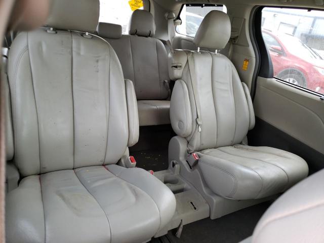 Photo 10 VIN: 5TDKK3DCXES441437 - TOYOTA SIENNA LE 