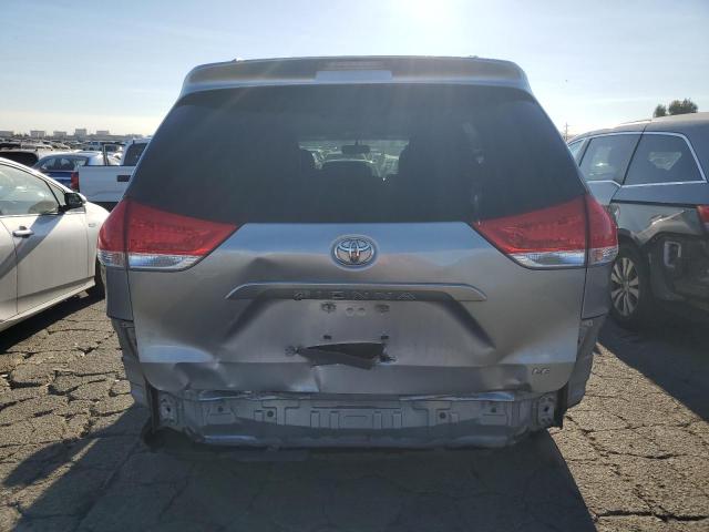 Photo 5 VIN: 5TDKK3DCXES447156 - TOYOTA SIENNA LE 