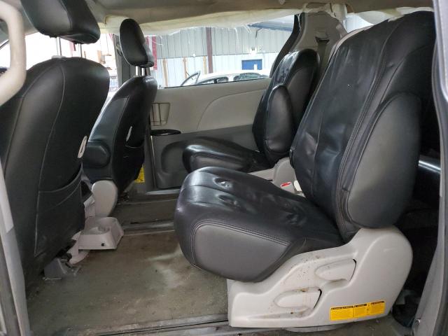 Photo 10 VIN: 5TDKK3DCXES457282 - TOYOTA SIENNA LE 