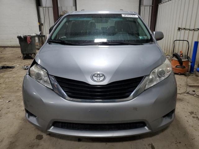 Photo 4 VIN: 5TDKK3DCXES457282 - TOYOTA SIENNA LE 