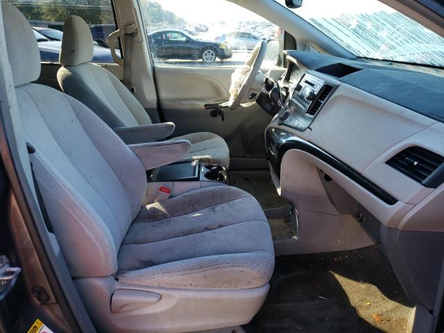 Photo 4 VIN: 5TDKK3DCXES479699 - TOYOTA SIENNA LE 