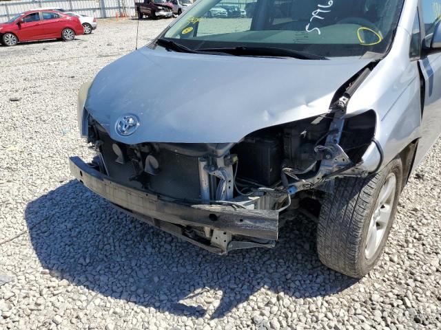 Photo 8 VIN: 5TDKK3DCXES484370 - TOYOTA SIENNA LE 