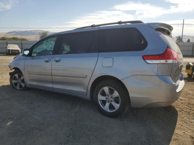 Photo 1 VIN: 5TDKK3DCXES489794 - TOYOTA SIENNA LE 