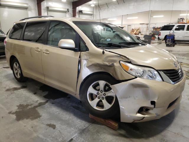 Photo 3 VIN: 5TDKK3DCXES502561 - TOYOTA SIENNA LE 