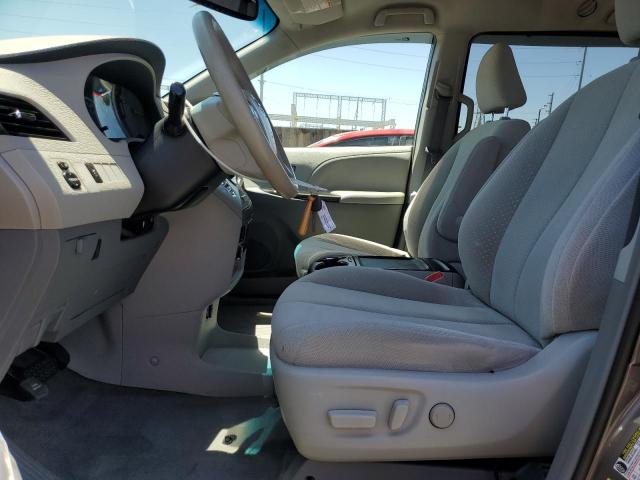 Photo 6 VIN: 5TDKK3DCXES506674 - TOYOTA SIENNA LE 