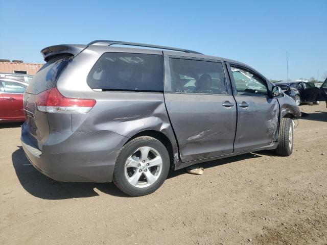 Photo 2 VIN: 5TDKK3DCXES517867 - TOYOTA SIENNA LE 