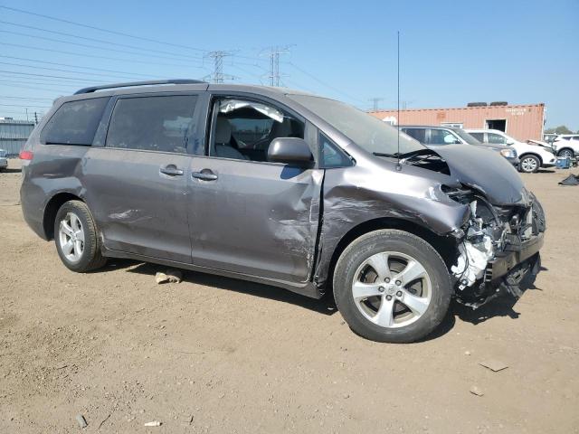 Photo 3 VIN: 5TDKK3DCXES517867 - TOYOTA SIENNA LE 