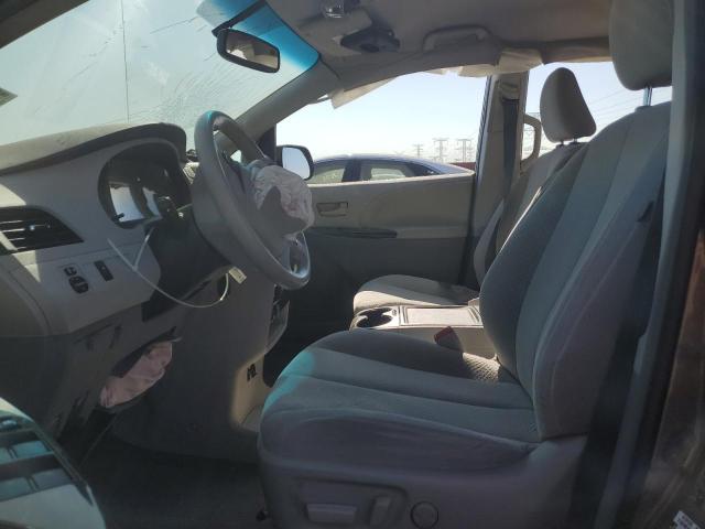 Photo 6 VIN: 5TDKK3DCXES517867 - TOYOTA SIENNA LE 