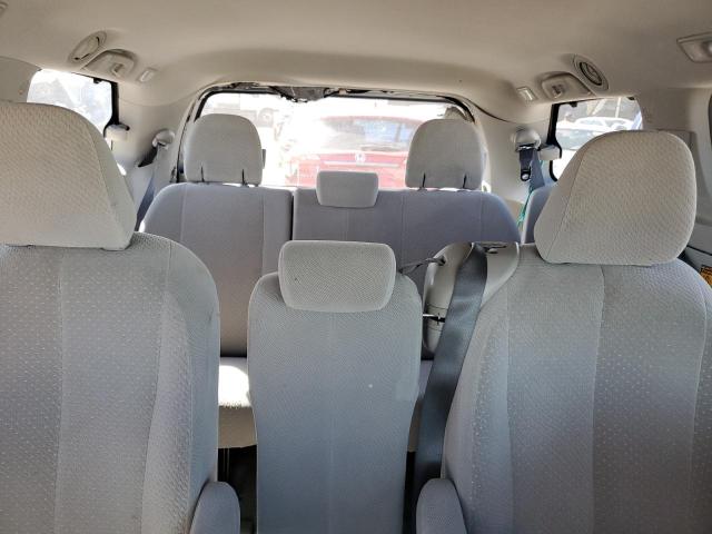 Photo 9 VIN: 5TDKK3DCXES518100 - TOYOTA SIENNA LE 