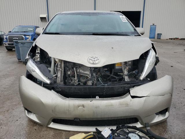 Photo 4 VIN: 5TDKK3DCXFS531298 - TOYOTA SIENNA LE 