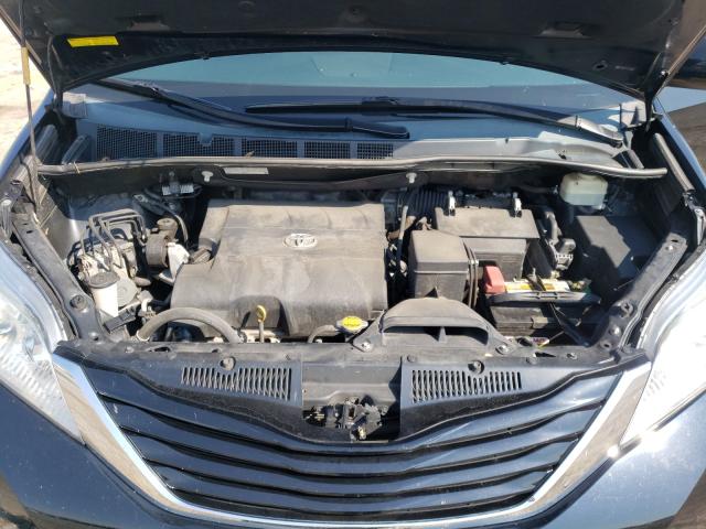 Photo 6 VIN: 5TDKK3DCXFS550627 - TOYOTA SIENNA LE 