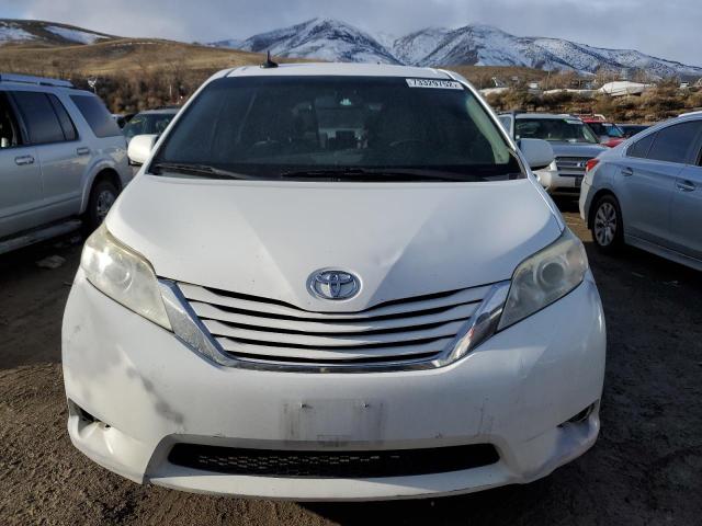 Photo 4 VIN: 5TDKK3DCXFS583885 - TOYOTA SIENNA LE 