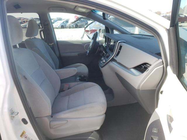 Photo 4 VIN: 5TDKK3DCXFS623916 - TOYOTA SIENNA LE 