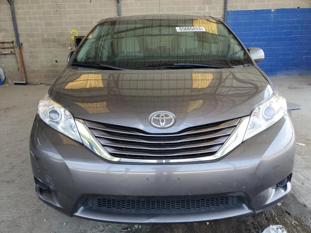 Photo 4 VIN: 5TDKK3DCXFS643681 - TOYOTA SIENNA LE 