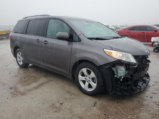 Photo 3 VIN: 5TDKK3DCXFS646094 - TOYOTA SIENNA LE 