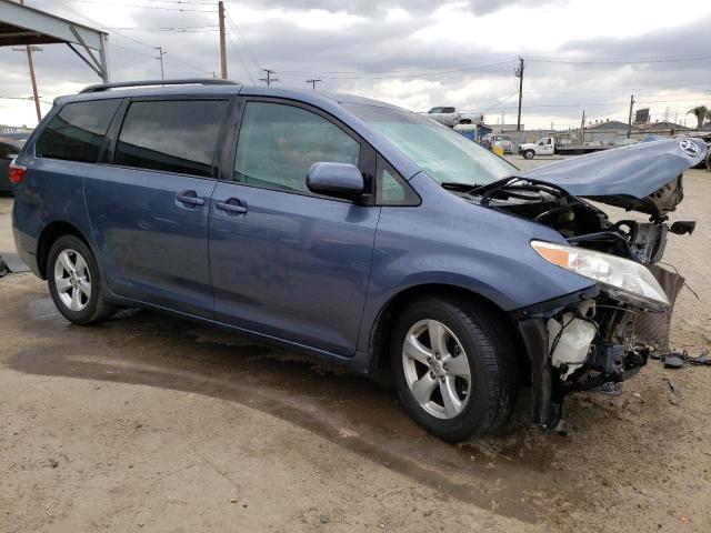 Photo 3 VIN: 5TDKK3DCXGS698598 - TOYOTA SIENNA LE 