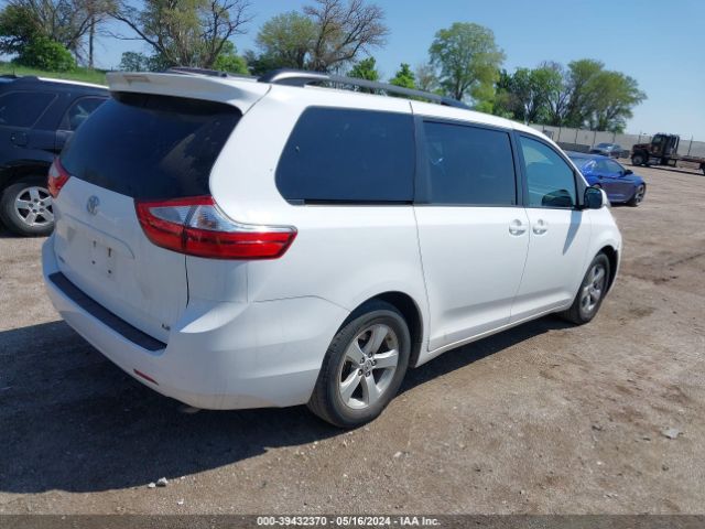 Photo 3 VIN: 5TDKK3DCXGS710846 - TOYOTA SIENNA 