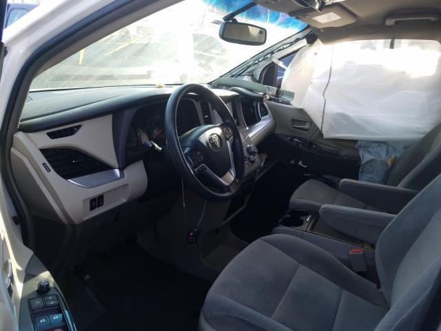 Photo 4 VIN: 5TDKK3DCXGS727307 - TOYOTA SIENNA LE 