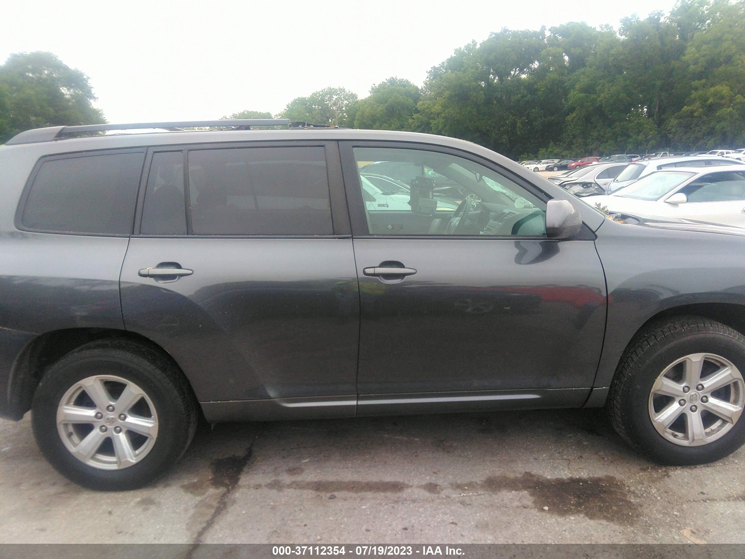 Photo 12 VIN: 5TDKK3EH7AS023213 - TOYOTA HIGHLANDER 