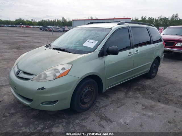 Photo 1 VIN: 5TDKK4CC0AS296717 - TOYOTA SIENNA 