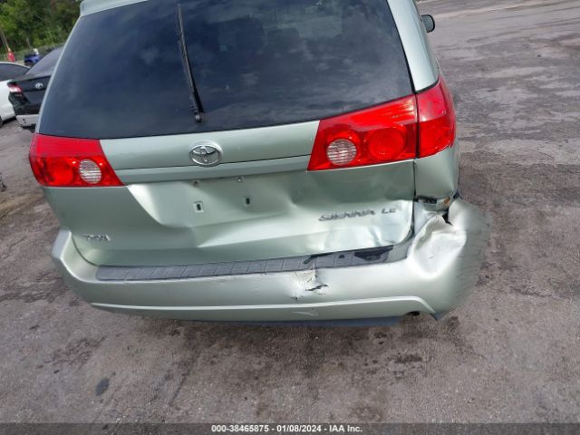 Photo 5 VIN: 5TDKK4CC0AS296717 - TOYOTA SIENNA 