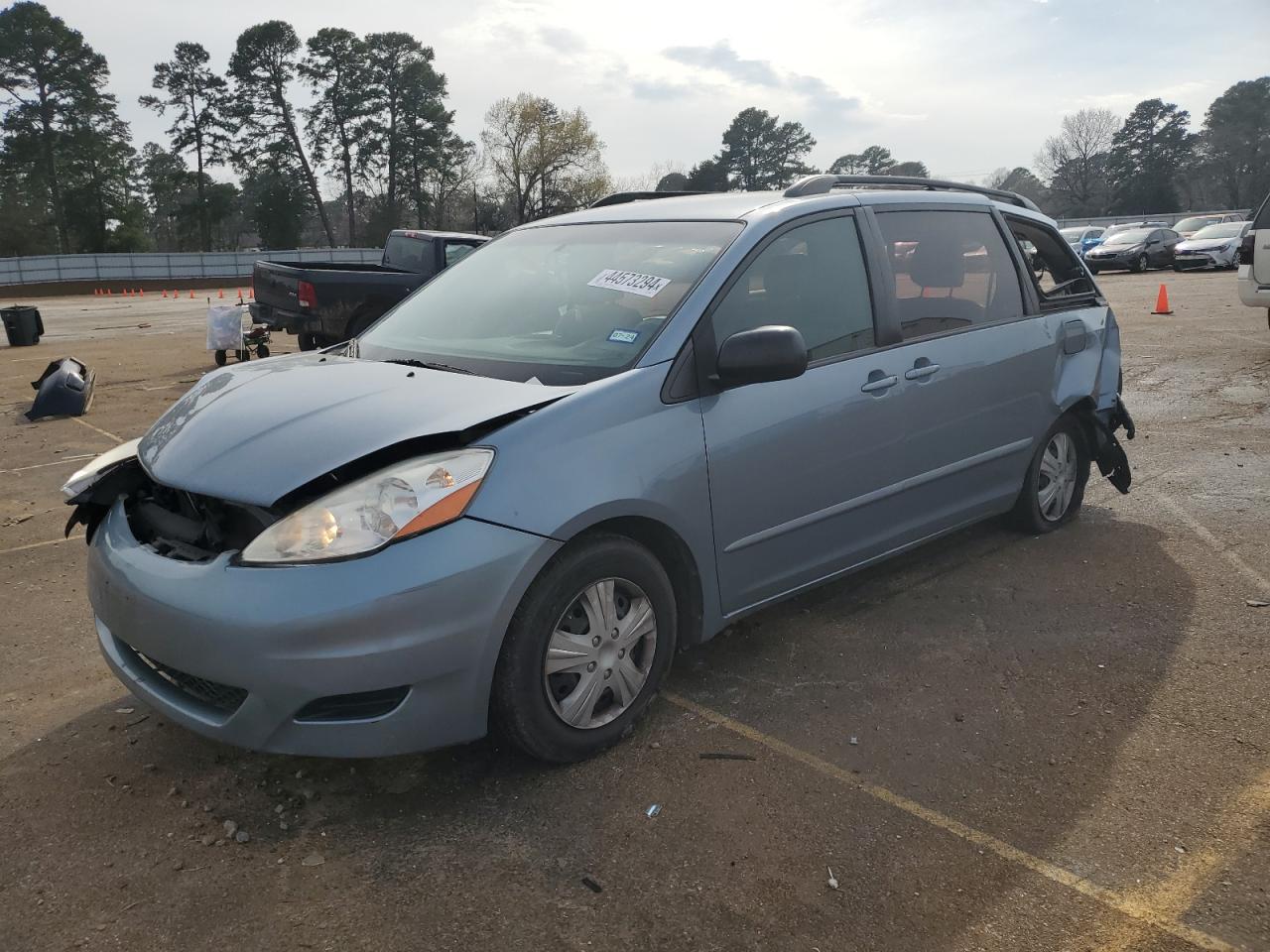 Photo 0 VIN: 5TDKK4CC0AS306968 - TOYOTA SIENNA 