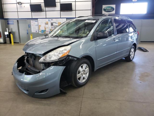 Photo 1 VIN: 5TDKK4CC0AS308302 - TOYOTA SIENNA CE 