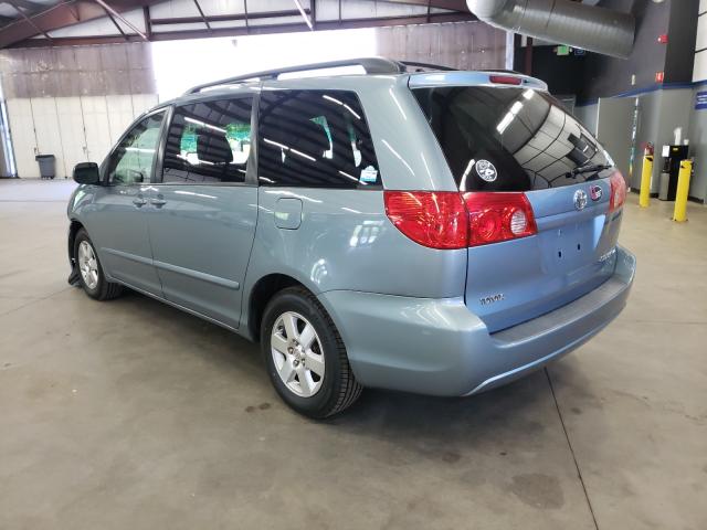 Photo 2 VIN: 5TDKK4CC0AS308302 - TOYOTA SIENNA CE 