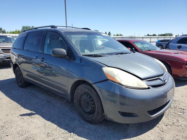 Photo 3 VIN: 5TDKK4CC0AS311846 - TOYOTA SIENNA CE 