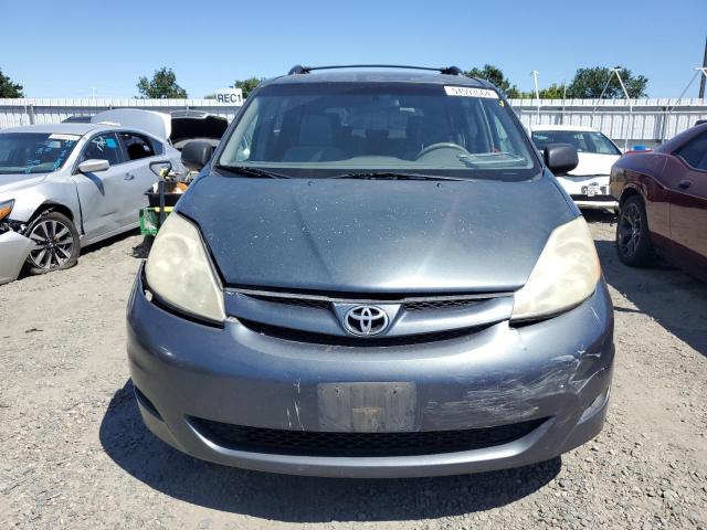 Photo 4 VIN: 5TDKK4CC0AS311846 - TOYOTA SIENNA CE 